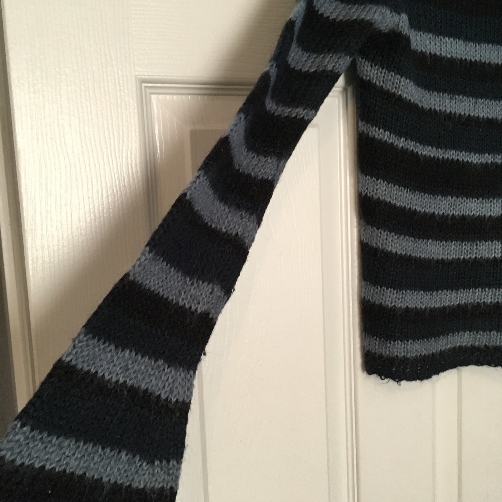 Pullover Soft Sweater - Picture 3 of 3